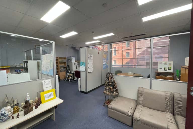8D/221 Queen Street Melbourne VIC 3000 - Image 2