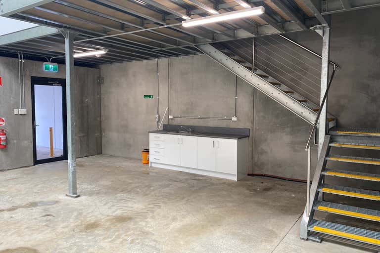 6/7 Waynote Place Unanderra NSW 2526 - Image 2