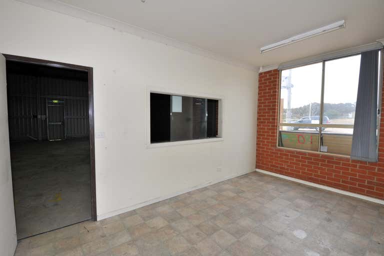 233 Woodward Road Golden Square VIC 3555 - Image 2