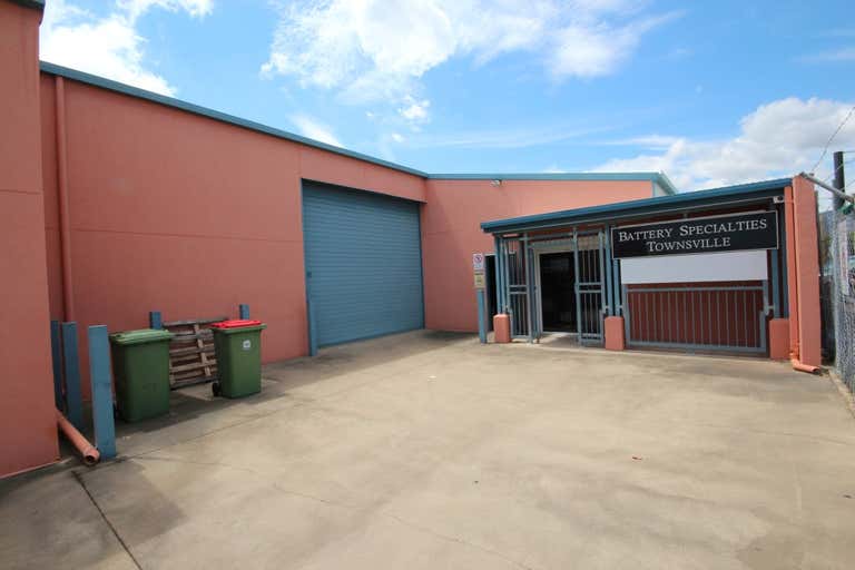 2/23 Rendle Street Aitkenvale QLD 4814 - Image 1