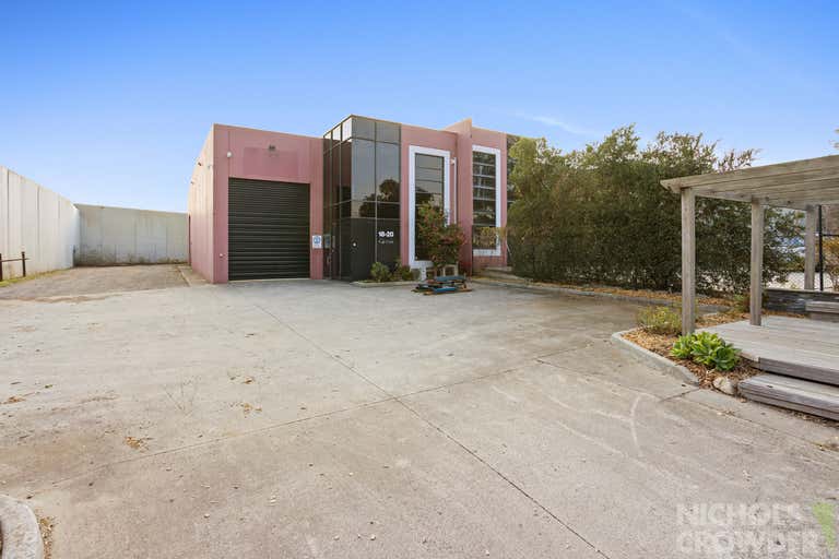 18-20 Lieber Grove Carrum Downs VIC 3201 - Image 2