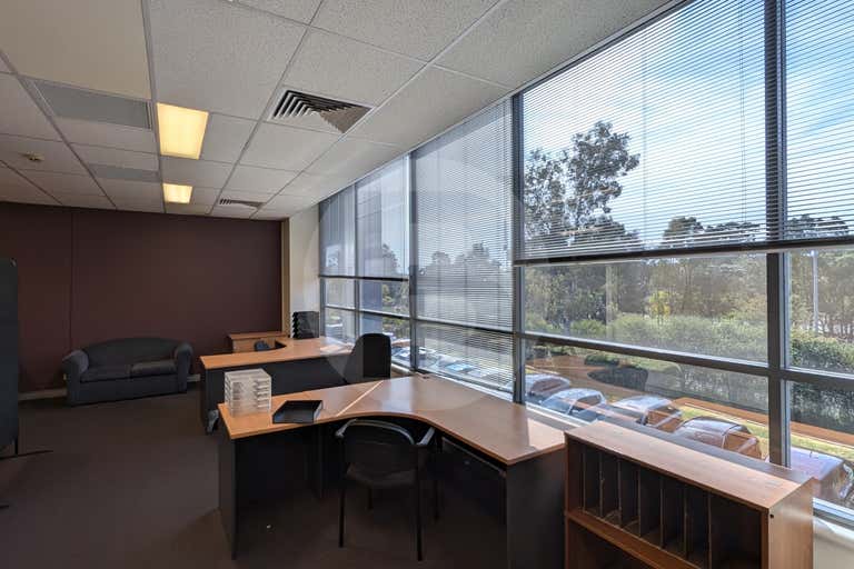 Office 5, 10 BODEN ROAD Seven Hills NSW 2147 - Image 1