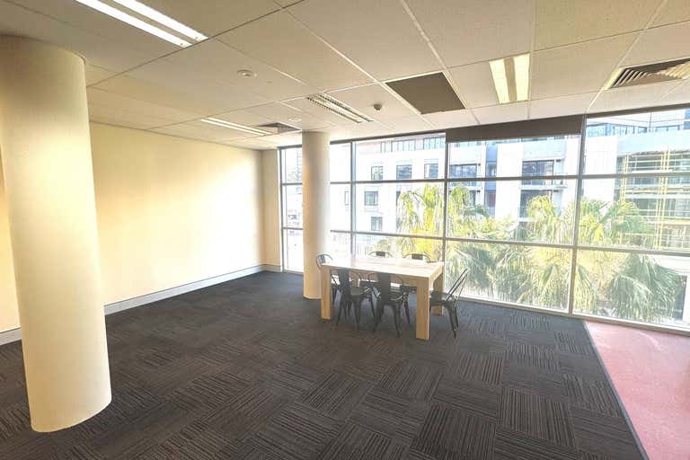 202/7 Oaks Avenue Dee Why NSW 2099 - Image 2