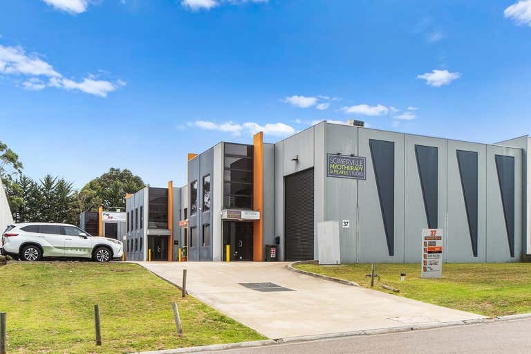 2/37 Simcock Street Somerville VIC 3912 - Image 2