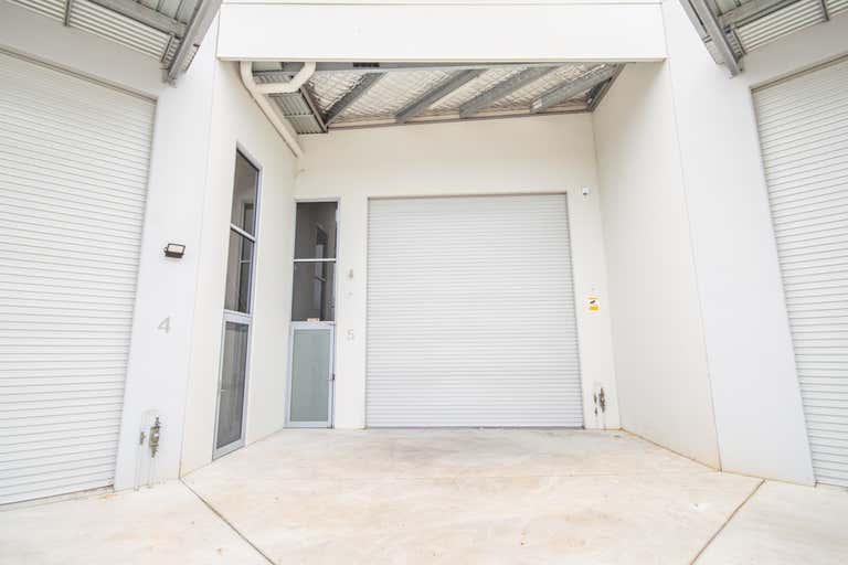 5/9 Inventory Court Arundel QLD 4214 - Image 2