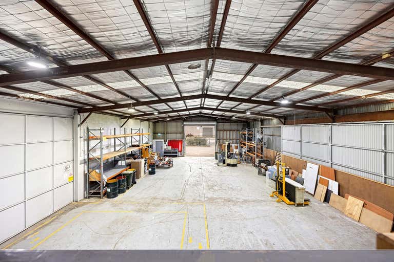 18 Seabright Street North Shore VIC 3214 - Image 2