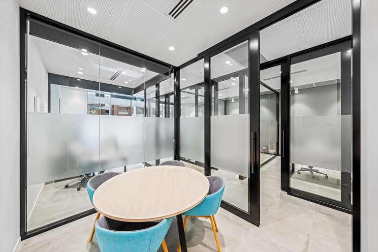 10/220 Varsity Parade Varsity Lakes QLD 4227 - Image 1