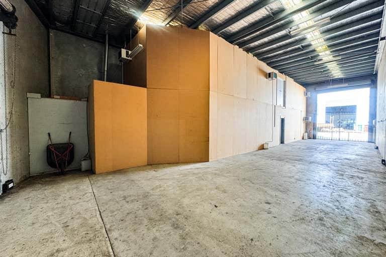 2/50 Henderson Road Rowville VIC 3178 - Image 2