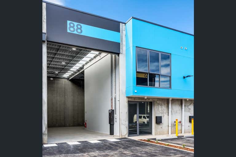 17/8-18 Santo Parade Port Adelaide SA 5015 - Image 2