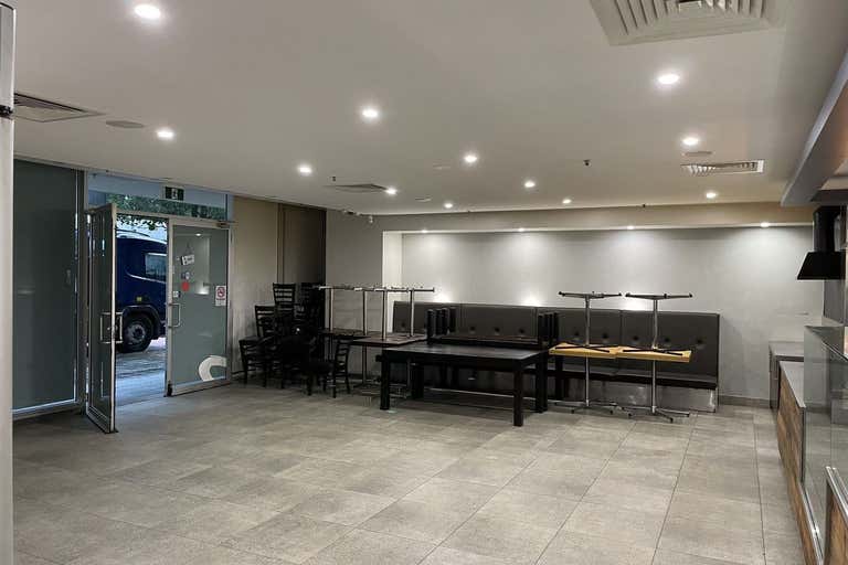 Ground Floor Gem – Prime Café with Exceptional Exposure - Image 2