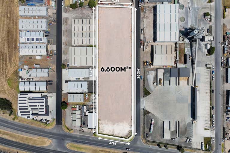 3-21 Cedar Parade Geelong VIC 3220 - Image 2