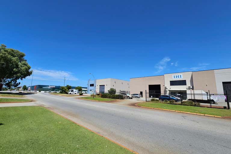 2/10 Principal Link Malaga WA 6090 - Image 1