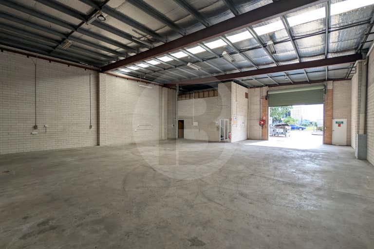 2/4 PRINCE WILLIAM DRIVE Seven Hills NSW 2147 - Image 2