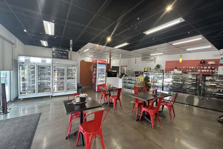 11/1 Akuna Drive Williamstown VIC 3016 - Image 2