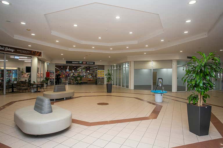 Stargate Shopping Centre, 49 Chelmsford Avenue Port Kennedy WA 6172 - Image 2