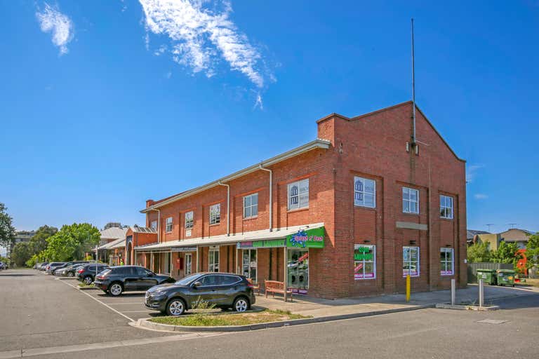 32 Edgewater Boulevard Maribyrnong VIC 3032 - Image 1