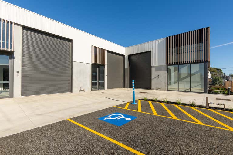 2/21 Everist Road Ocean Grove VIC 3226 - Image 2