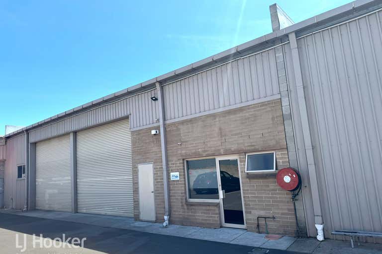 2/6 Norma Avenue Ridgehaven SA 5097 - Image 1