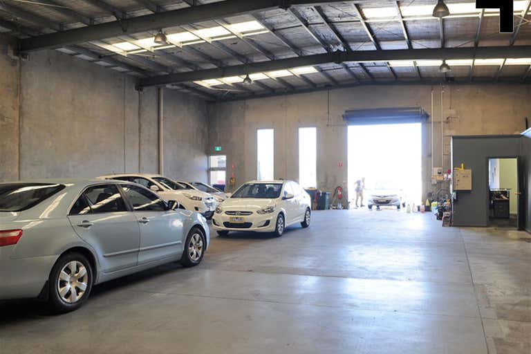 10 Smolic Court Tullamarine VIC 3043 - Image 2