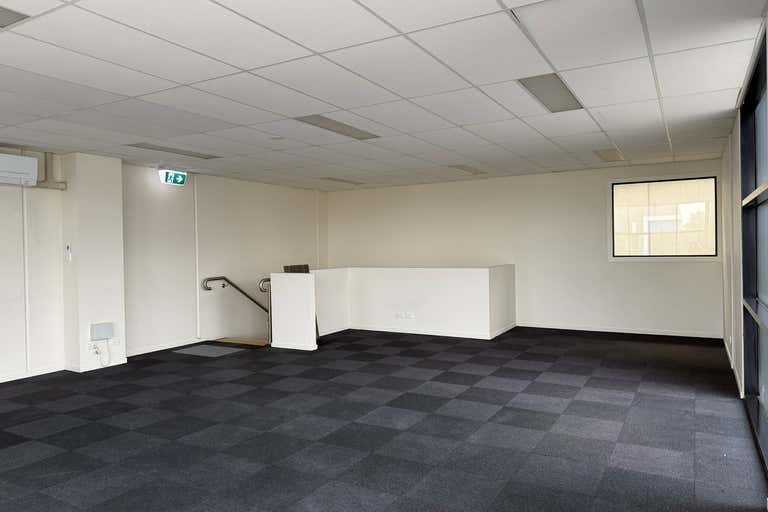 1/33 Industrial Circuit Cranbourne West VIC 3977 - Image 2