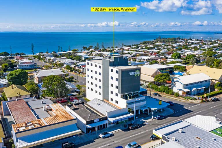 2/182 Bay Terrace Wynnum QLD 4178 - Image 1