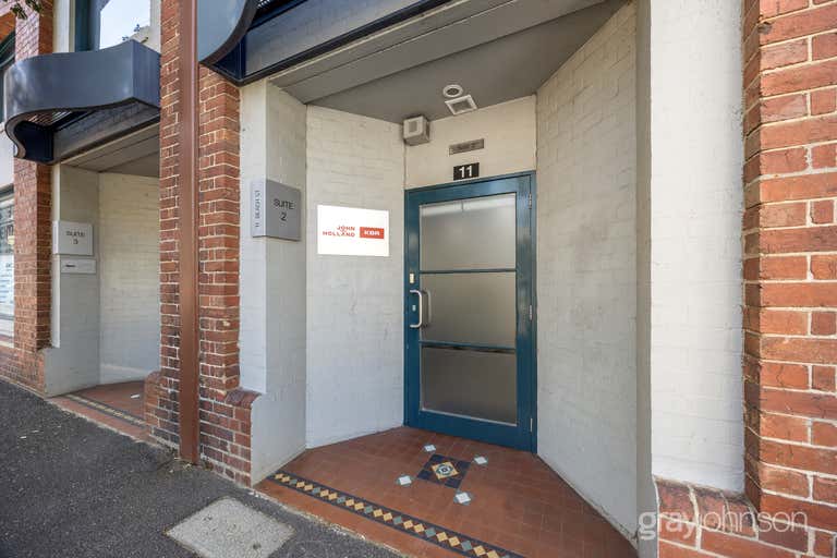 2/11 Beach Street Port Melbourne VIC 3207 - Image 2
