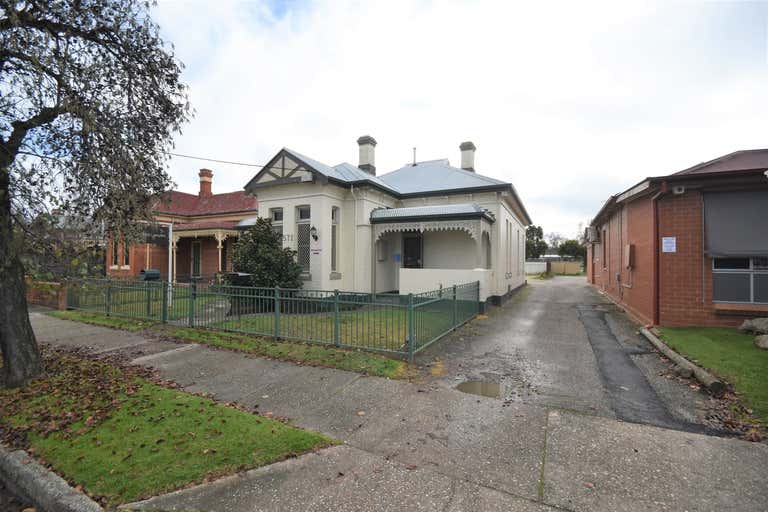 572 Englehardt Street Albury NSW 2640 - Image 1