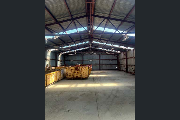 90 Balfour Street Sunshine North VIC 3020 - Image 2