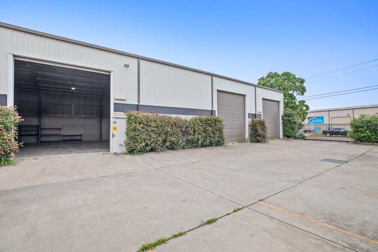 4 Hinkler Rutherford NSW 2320 - Image 1