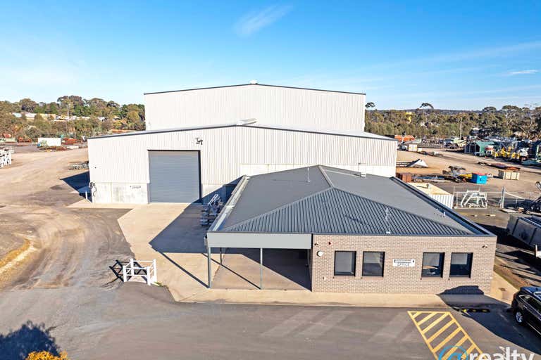 21-27 Coonooer Street Golden Square VIC 3555 - Image 2