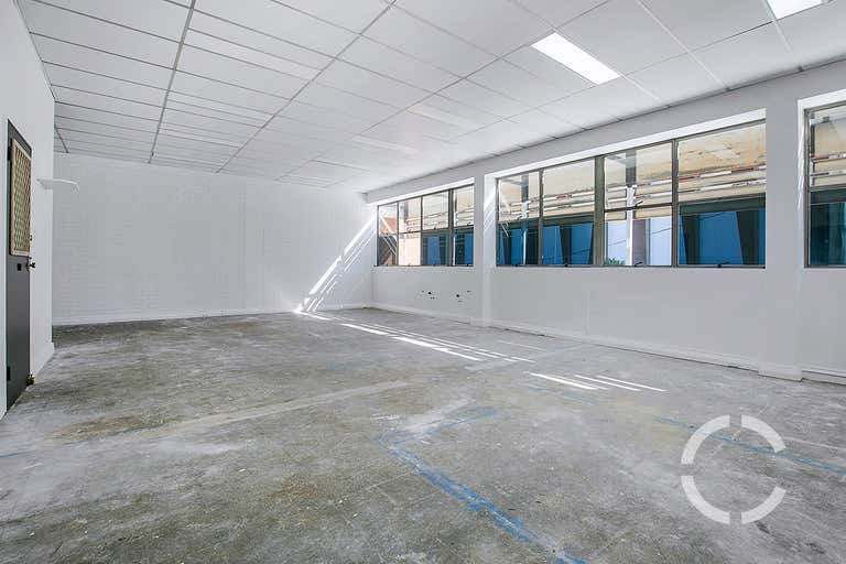 299 Old Cleveland Road Coorparoo QLD 4151 - Image 2