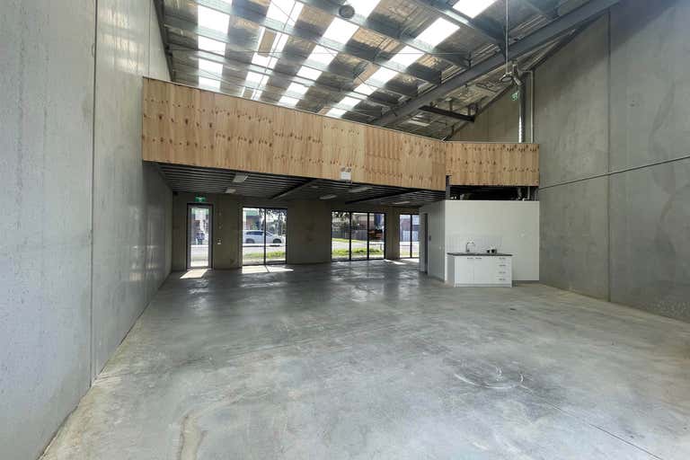 Unit 3, 261 Edwardes Street Reservoir VIC 3073 - Image 1