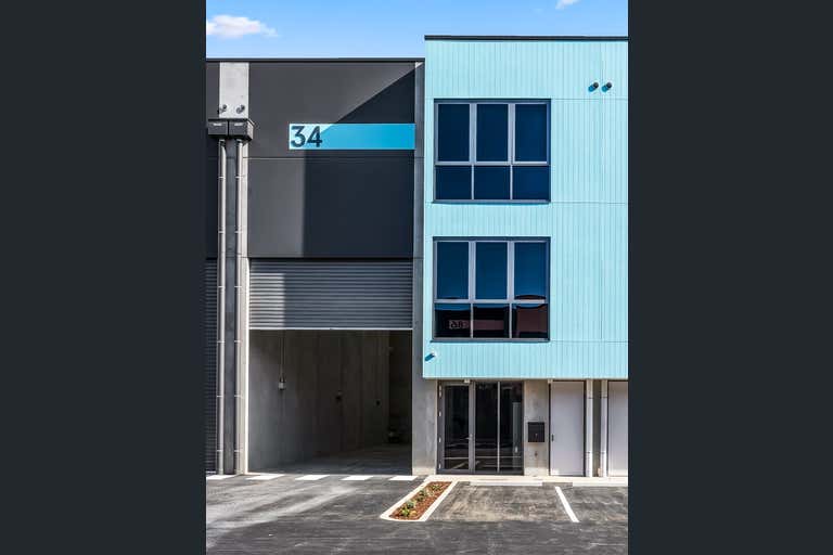 3/8-18 Santo Parade Port Adelaide SA 5015 - Image 2