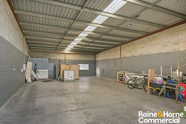 2/3 Johnstone Road Brendale QLD 4500 - Image 2