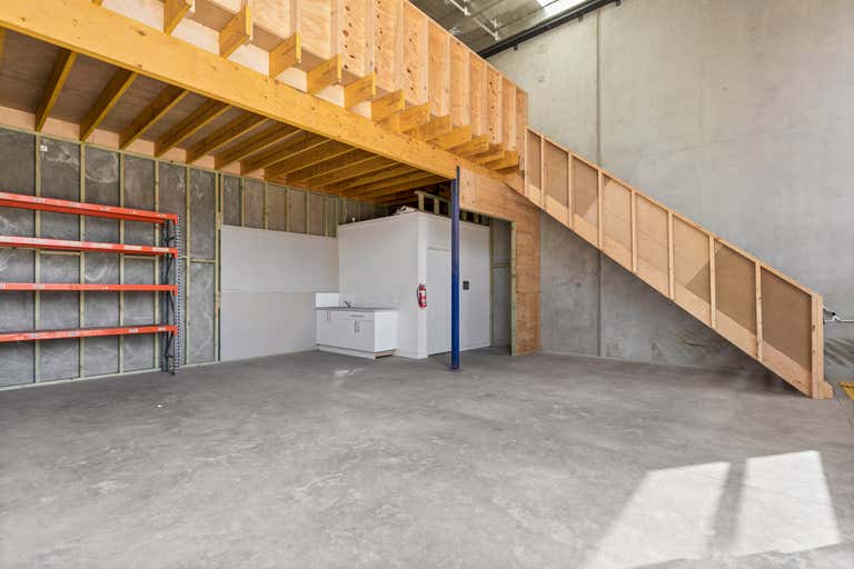 12 7 Seaside Parade North Shore VIC 3214 - Image 2