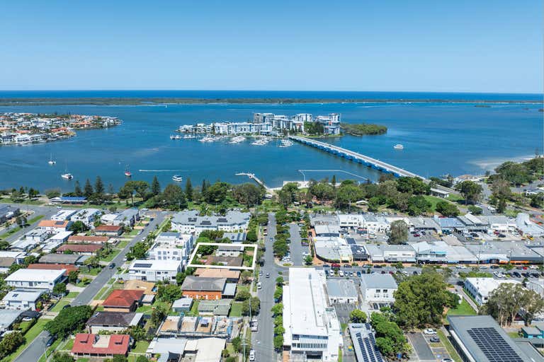 7-9 Bruce Avenue Paradise Point QLD 4216 - Image 1