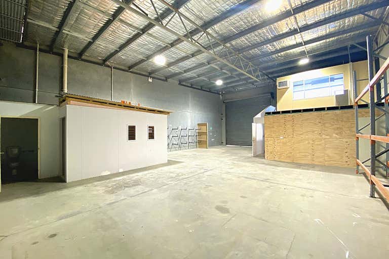 Unit 2, 21 Amsterdam Circuit Wyong NSW 2259 - Image 1