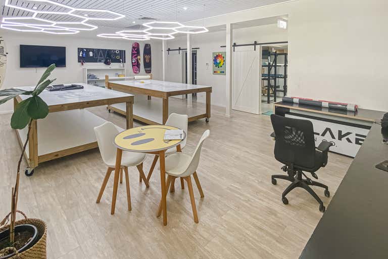 1/27 Premier Circuit Warana QLD 4575 - Image 2