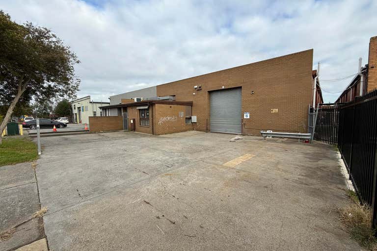 8 Brooklyn Avenue Dandenong VIC 3175 - Image 1