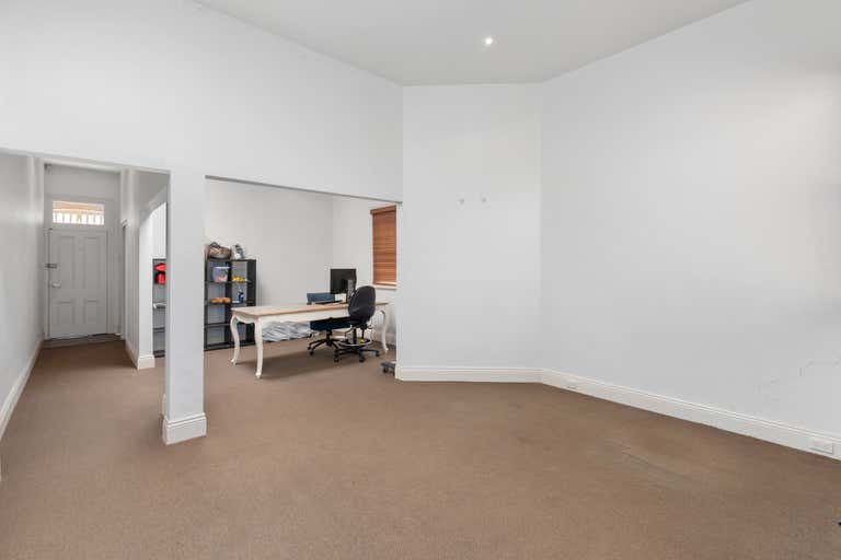 49 Bevan Street Albert Park VIC 3206 - Image 2