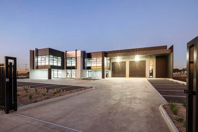 68 Reddish Close Epping VIC 3076 - Image 1