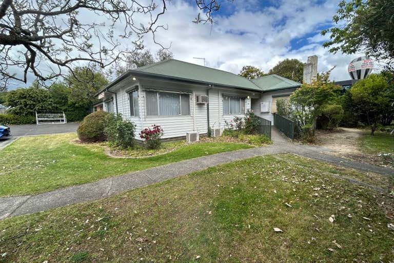 Murray House Clinic, 13 Clyde Road Berwick VIC 3806 - Image 1