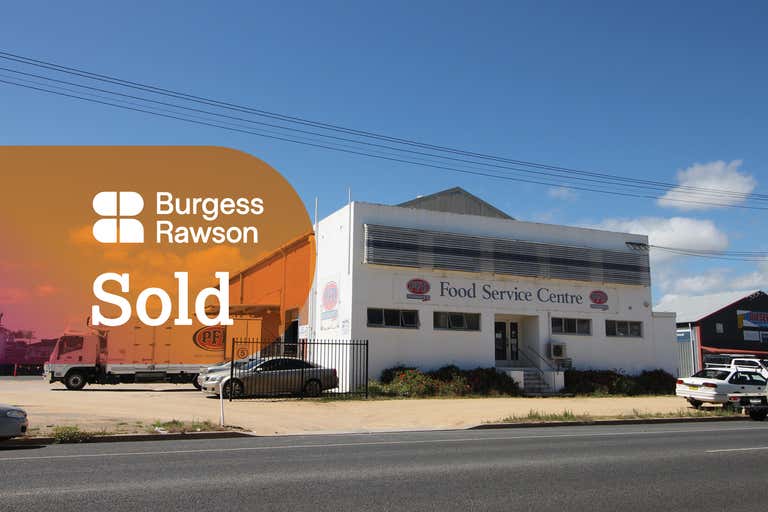 PFD Foods (Woolworths), 255 Byron Street Inverell NSW 2360 - Image 1