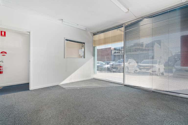 3/10-16 Ninth Avenue Rosebud VIC 3939 - Image 2