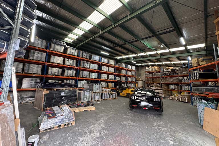 8 Handley Crescent Dandenong VIC 3175 - Image 2