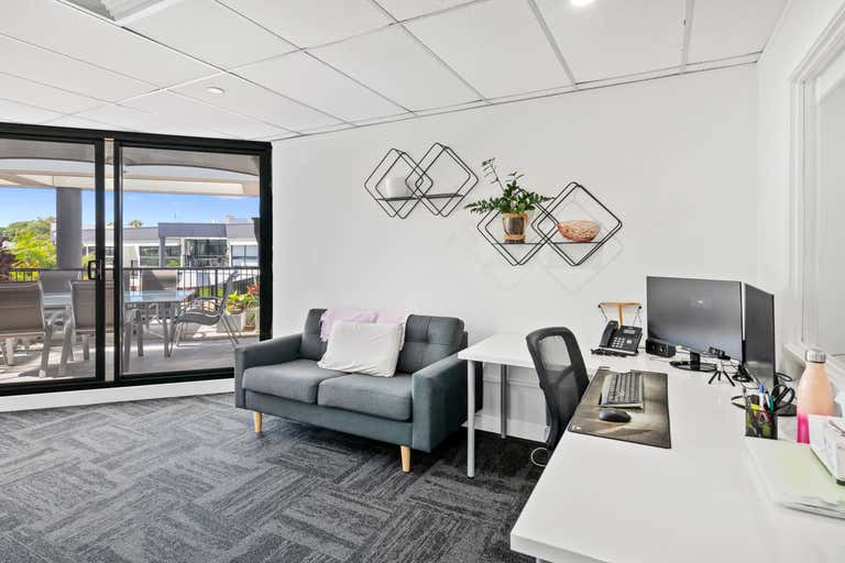 18/42 Bundall Road Bundall QLD 4217 - Image 1