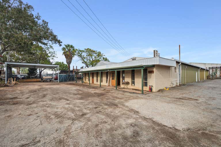 15 Carole Road Maddington WA 6109 - Image 2