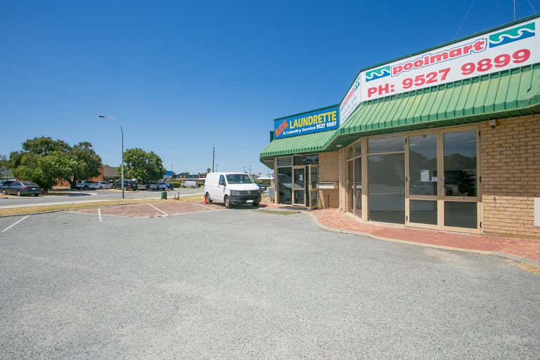 2/4 Leach Crescent Rockingham WA 6168 - Image 2