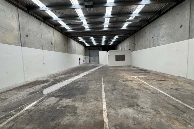 1/27 Laser Drive Rowville VIC 3178 - Image 2