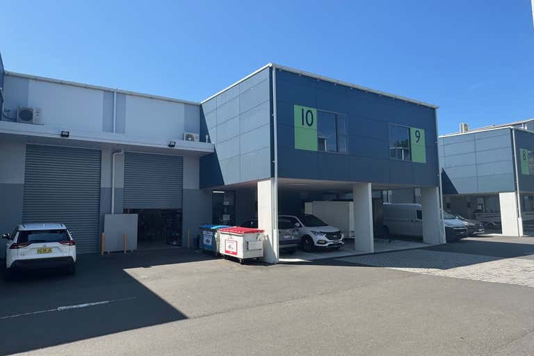 10/10-12 Sylvester Avenue Unanderra NSW 2526 - Image 1